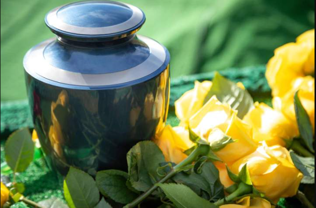 Un large choix d'urnes pour un hommage personnalisé.